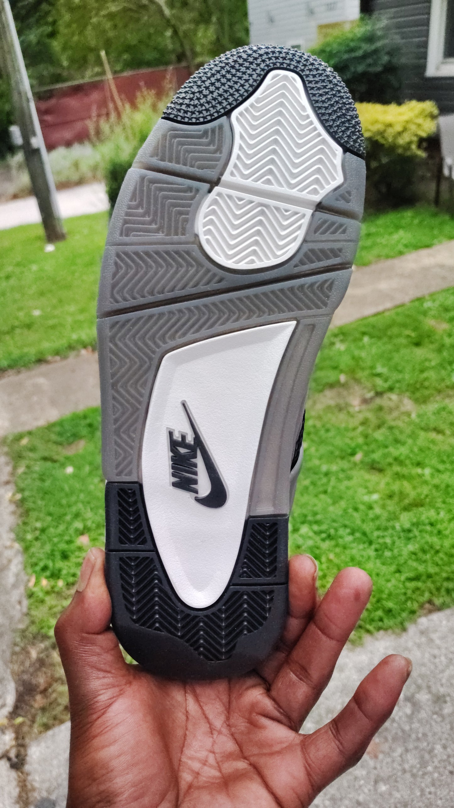 (Unreleased) Jordan Retro 4 cave stone 2025