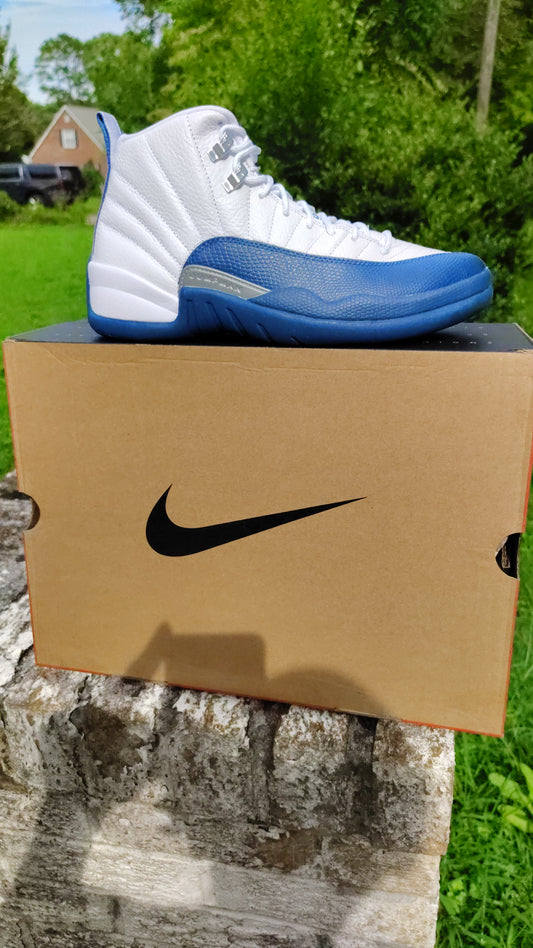 Jordan Retro 12 French blue