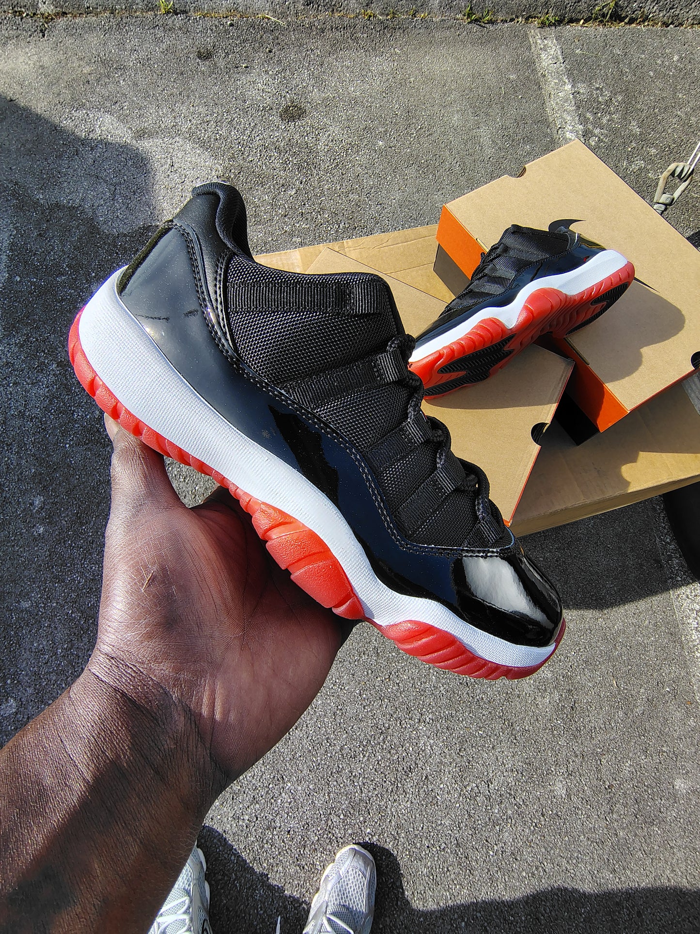 Jordan Retro 11 bred low