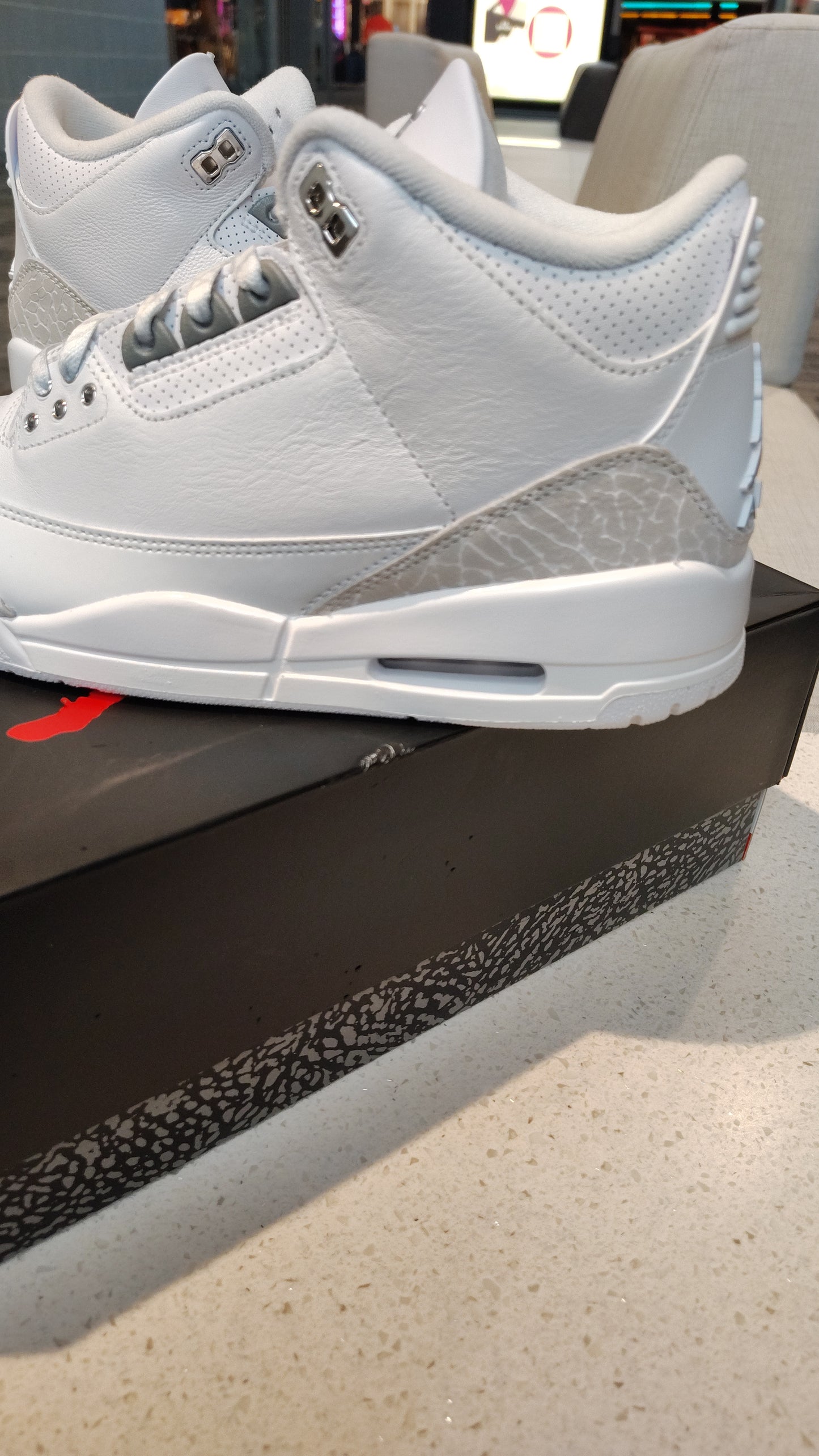 Air Jordan Retro 3 ( pure money