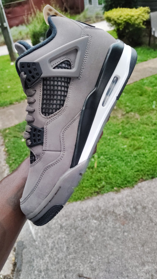 (Unreleased) Jordan Retro 4 cave stone 2025