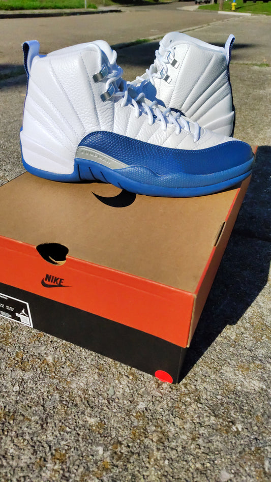 Jordan Retro 12 French blue