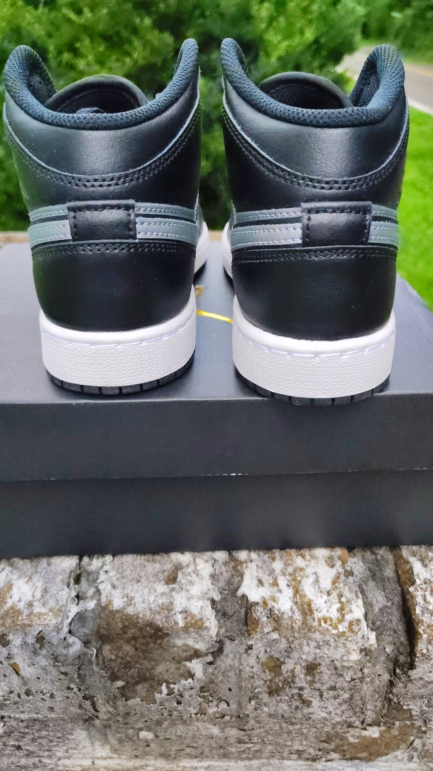 Unreleased Jordan Retro 1 black iridescent